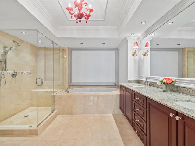 Apartment for sale  Unit #1601 - photo 7500354