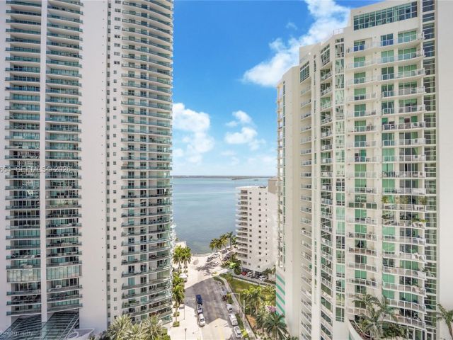 Apartment for rent  Unit #1803 - photo 7509763