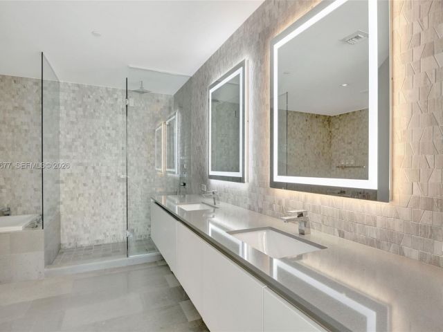 Apartment for sale  Unit #1203 - photo 7509258