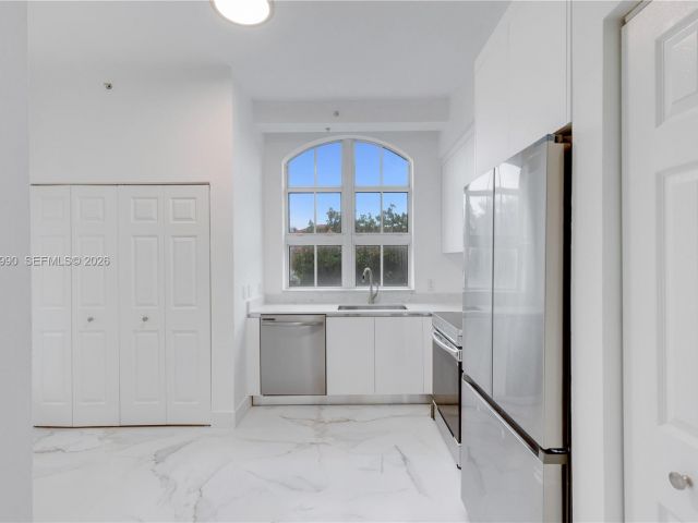 Apartment for sale  Unit #317 - photo 7519725