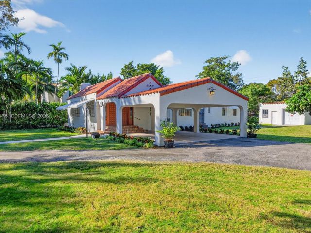 Home for rent at 1305 Alhambra Cir - photo 7470406