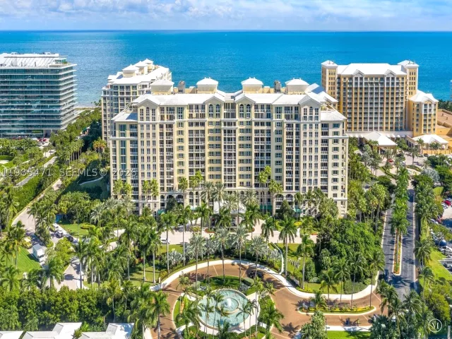 3-bedroom condo for rent in Key Biscayne - 445 Grand Bay Dr 310 - MondialRealty