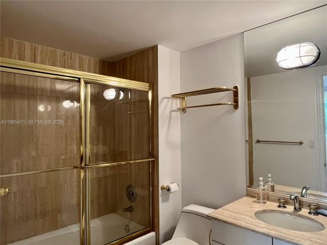 Apartment for rent  Unit #310 - photo 7518319