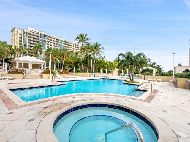 Apartment for rent  Unit #310 - photo 7518322