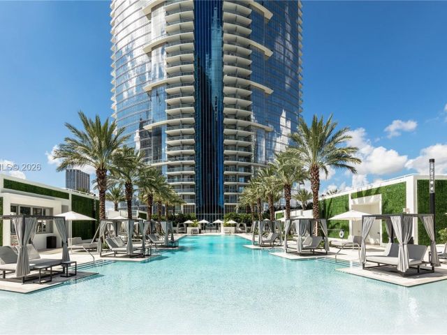 Apartment for sale  Unit #4010 - photo 7487781