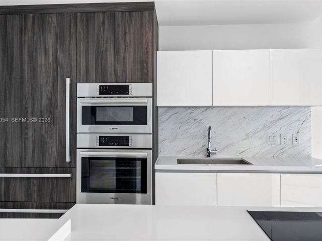 Apartment for sale  Unit #4010 - photo 7487788