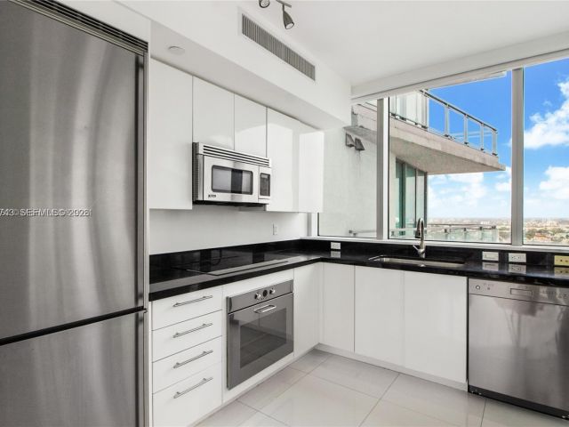 Apartment for rent  Unit #2510 - photo 7486752