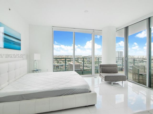 Apartment for rent  Unit #2510 - photo 7486756