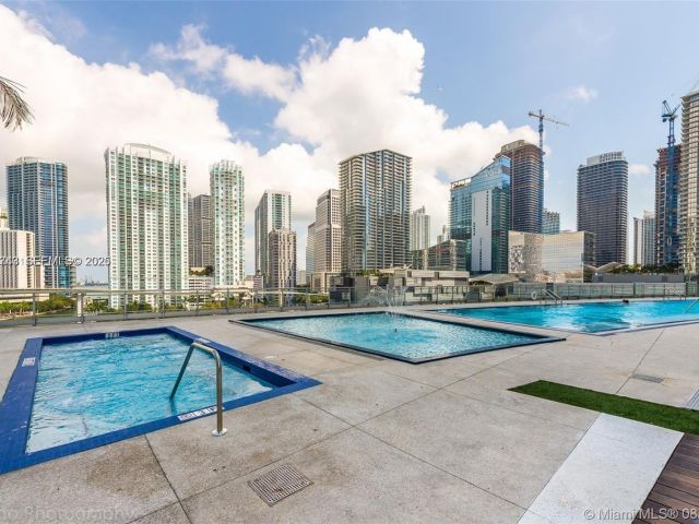 Apartment for rent  Unit #2510 - photo 7486763