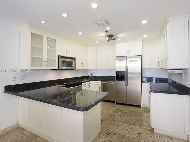 Apartment for rent  Unit #507 - photo 7491783