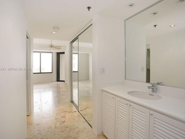 Apartment for rent  Unit #507 - photo 7491788