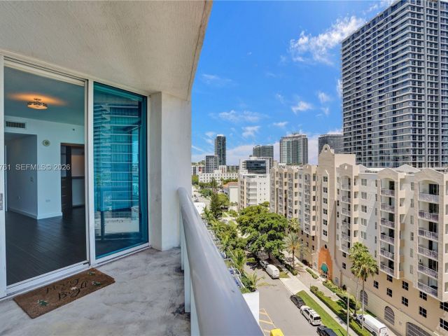 Apartment for rent  Unit #1007 - photo 7494934