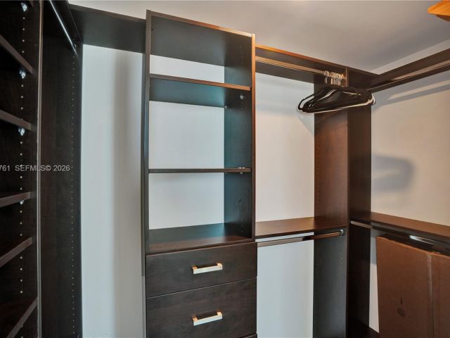 Apartment for rent  Unit #1007 - photo 7494942