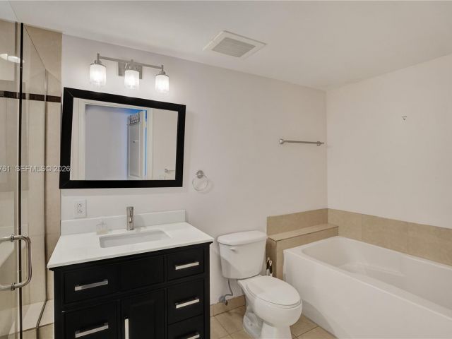 Apartment for rent  Unit #1007 - photo 7494945