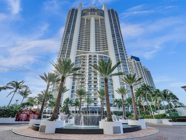 Apartment for rent  Unit #5108 - photo 7495929