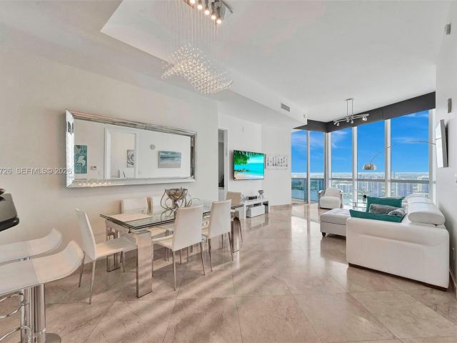 Apartment for rent  Unit #5108 - photo 7495935