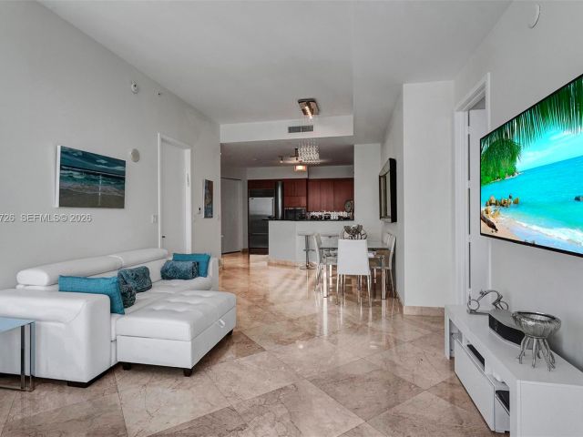 Apartment for rent  Unit #5108 - photo 7495941