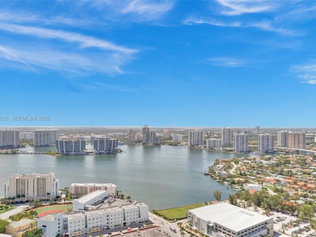 Apartment for rent  Unit #5108 - photo 7495947