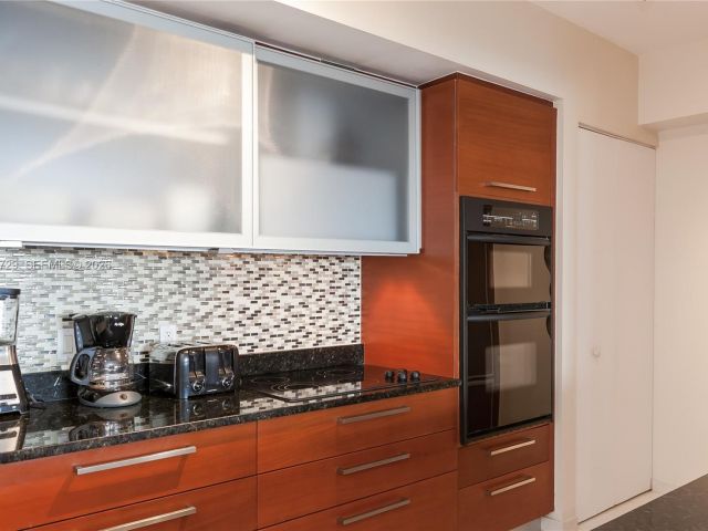 Apartment for rent  Unit #3204 - photo 7499072