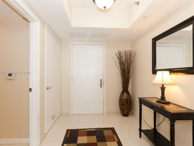 Apartment for rent  Unit #3204 - photo 7499083