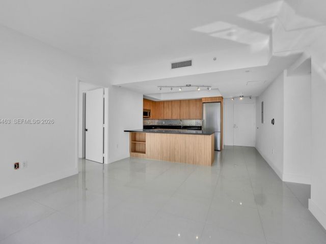 Apartment for sale  Unit #3904 - photo 7525109