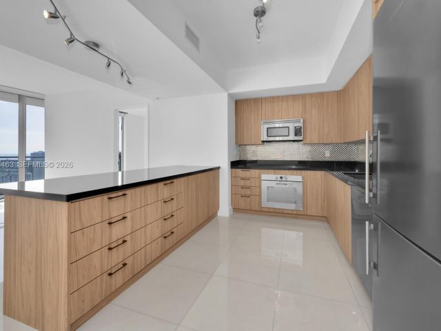 Apartment for sale  Unit #3904 - photo 7525111