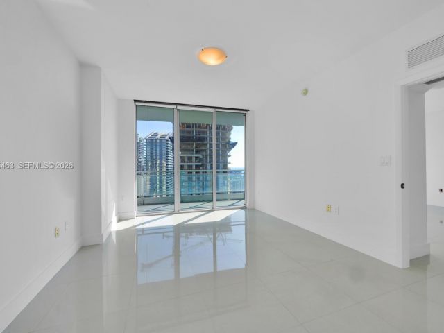 Apartment for sale  Unit #3904 - photo 7525119