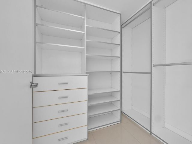 Apartment for sale  Unit #3904 - photo 7525122