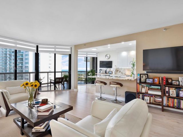 Apartment for sale  Unit #1903 - photo 7522114