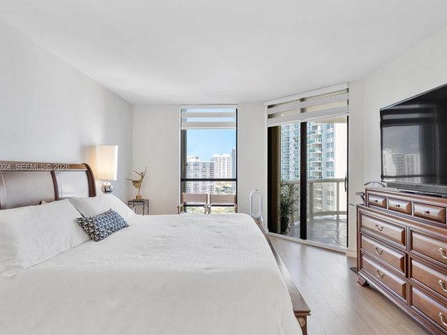 Apartment for sale  Unit #1903 - photo 7522124