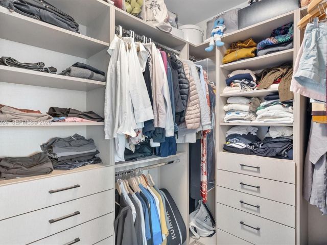 Apartment for sale  Unit #1903 - photo 7522125