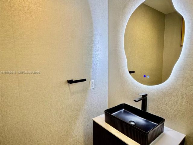 Apartment for sale  Unit #L-1210 - photo 7496286