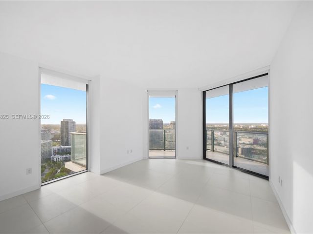 Apartment for sale  Unit #3110 - photo 7494138