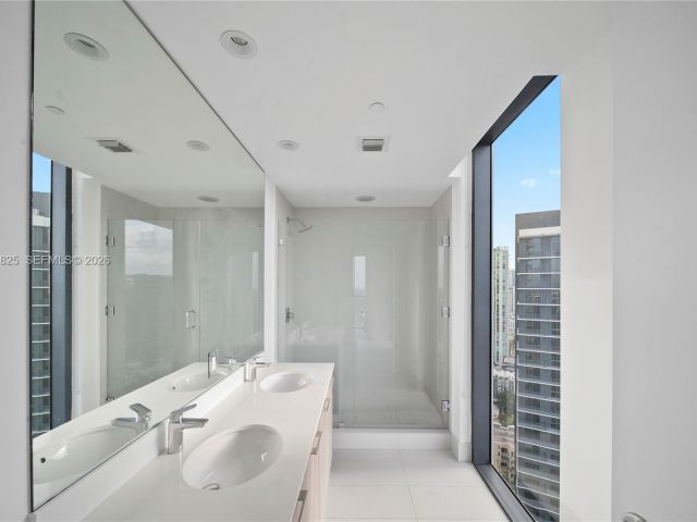 Apartment for sale  Unit #3110 - photo 7494140