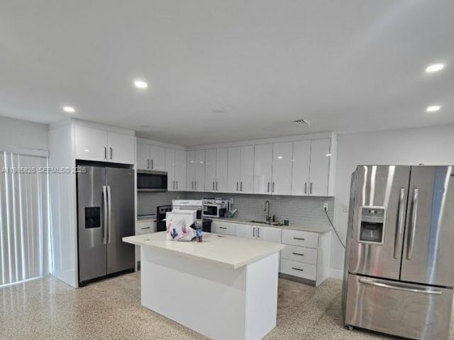 Home for rent at 4970 NW 182nd St 0 - photo 7479387