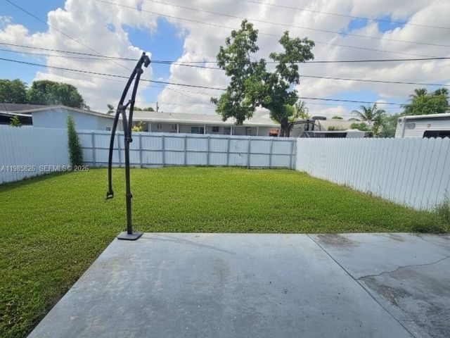 Home for rent at 4970 NW 182nd St 0 - photo 7479390