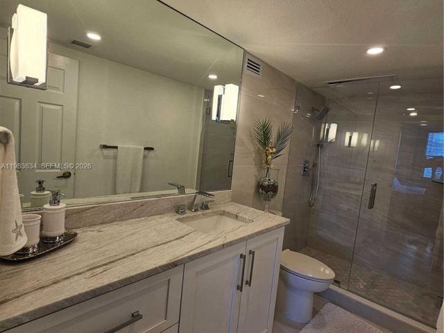 Apartment for rent  Unit #411 - photo 7477012