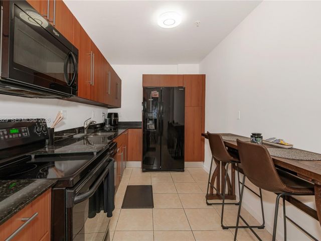 Apartment for rent  Unit #1639 - photo 7466632