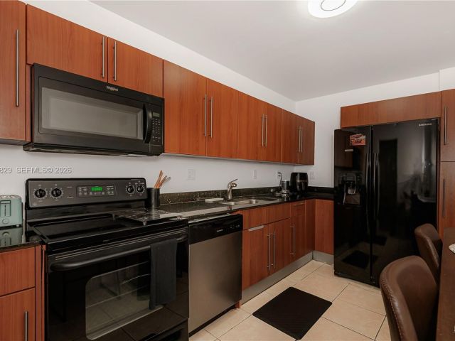 Apartment for rent  Unit #1639 - photo 7466633