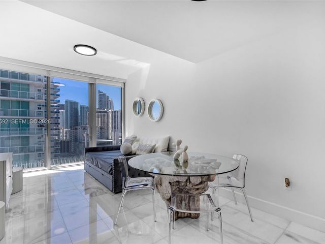 Apartment for rent  Unit #1604 - photo 7497642