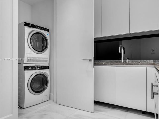 Apartment for rent  Unit #1604 - photo 7497645