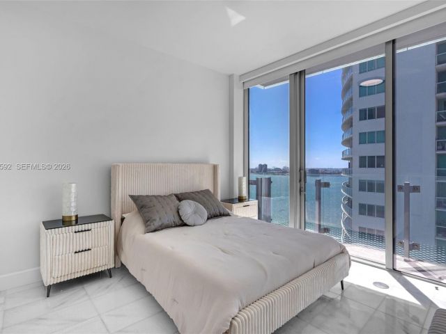 Apartment for rent  Unit #1604 - photo 7497653