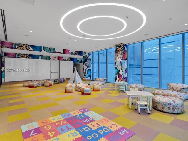 Apartment for rent  Unit #1604 - photo 7497662