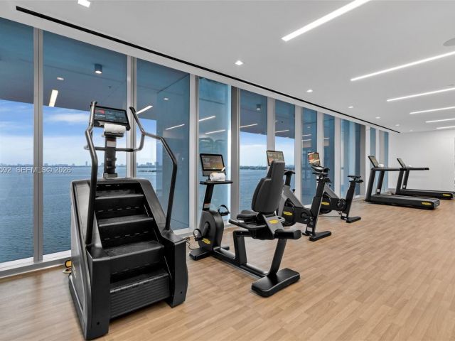 Apartment for rent  Unit #1604 - photo 7497663