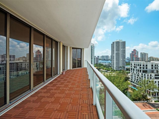 Apartment for sale  Unit #16C - photo 7503759