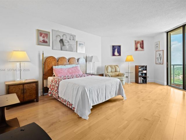 Apartment for sale  Unit #16C - photo 7503760