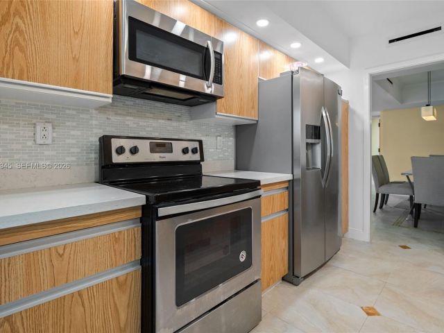 Apartment for sale  Unit #4H - photo 7505610