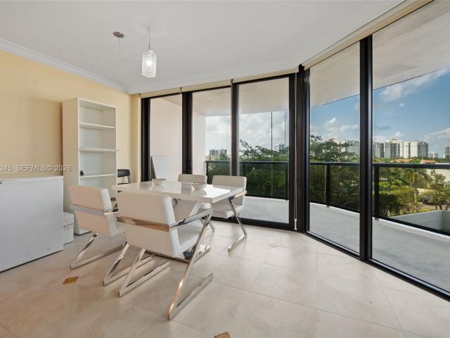 Apartment for sale  Unit #4H - photo 7505619