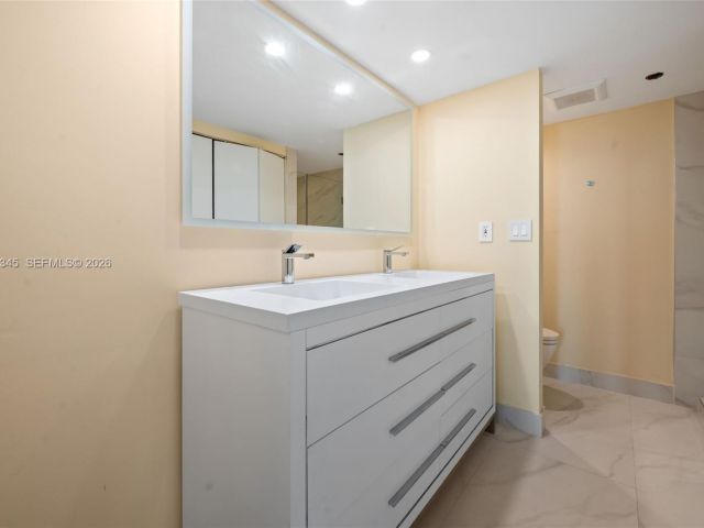 Apartment for sale  Unit #4H - photo 7505621