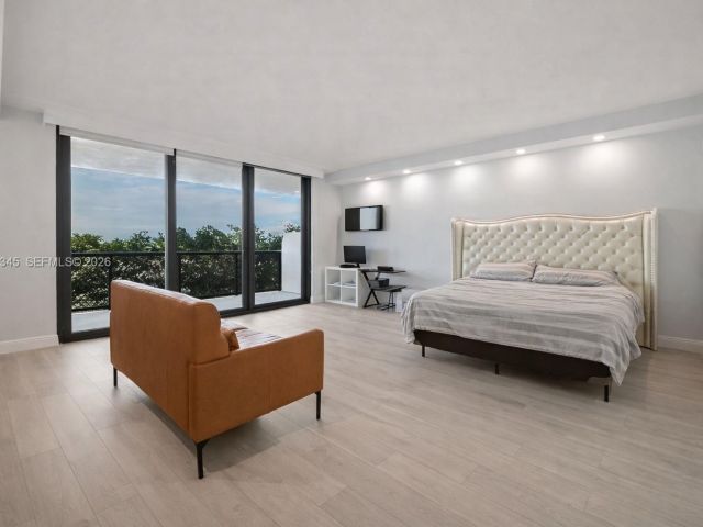 Apartment for sale  Unit #4H - photo 7505623